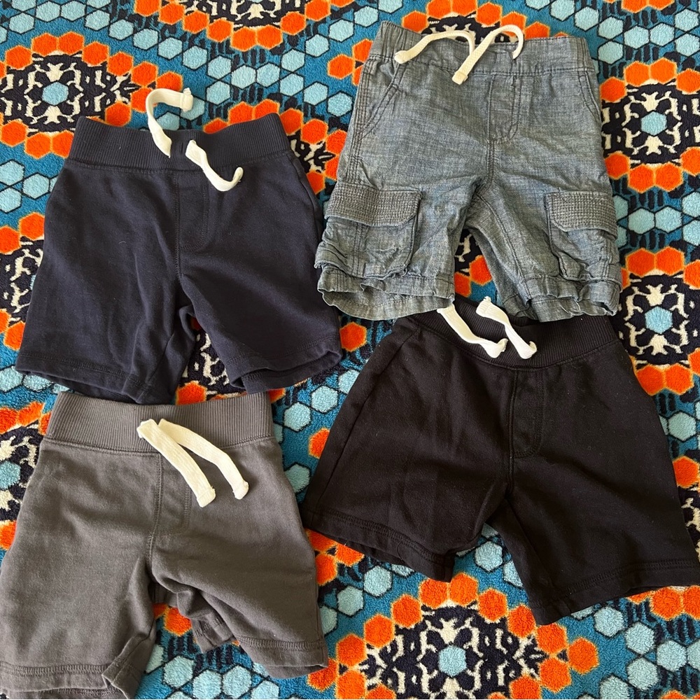 Old Navy Boys cotton shorts 4 in set